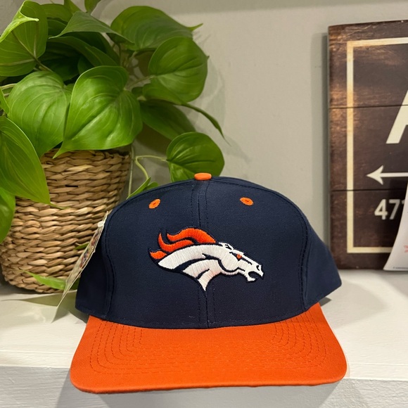 Vintage Denver Broncos Hat - Picture 1 of 5